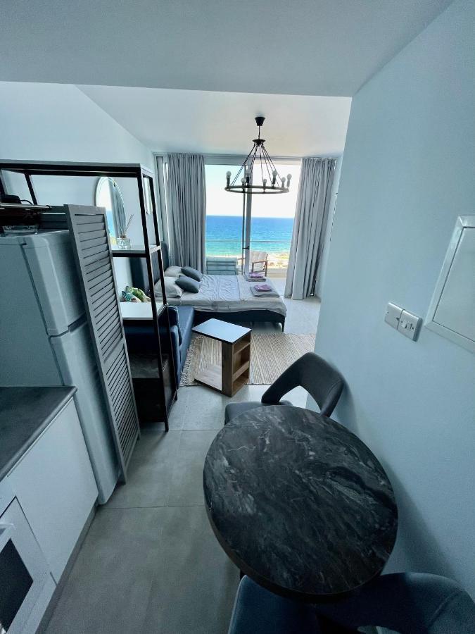 Sea View Suites By The Coast Famagusta (Northern Cyprus) Exterior foto