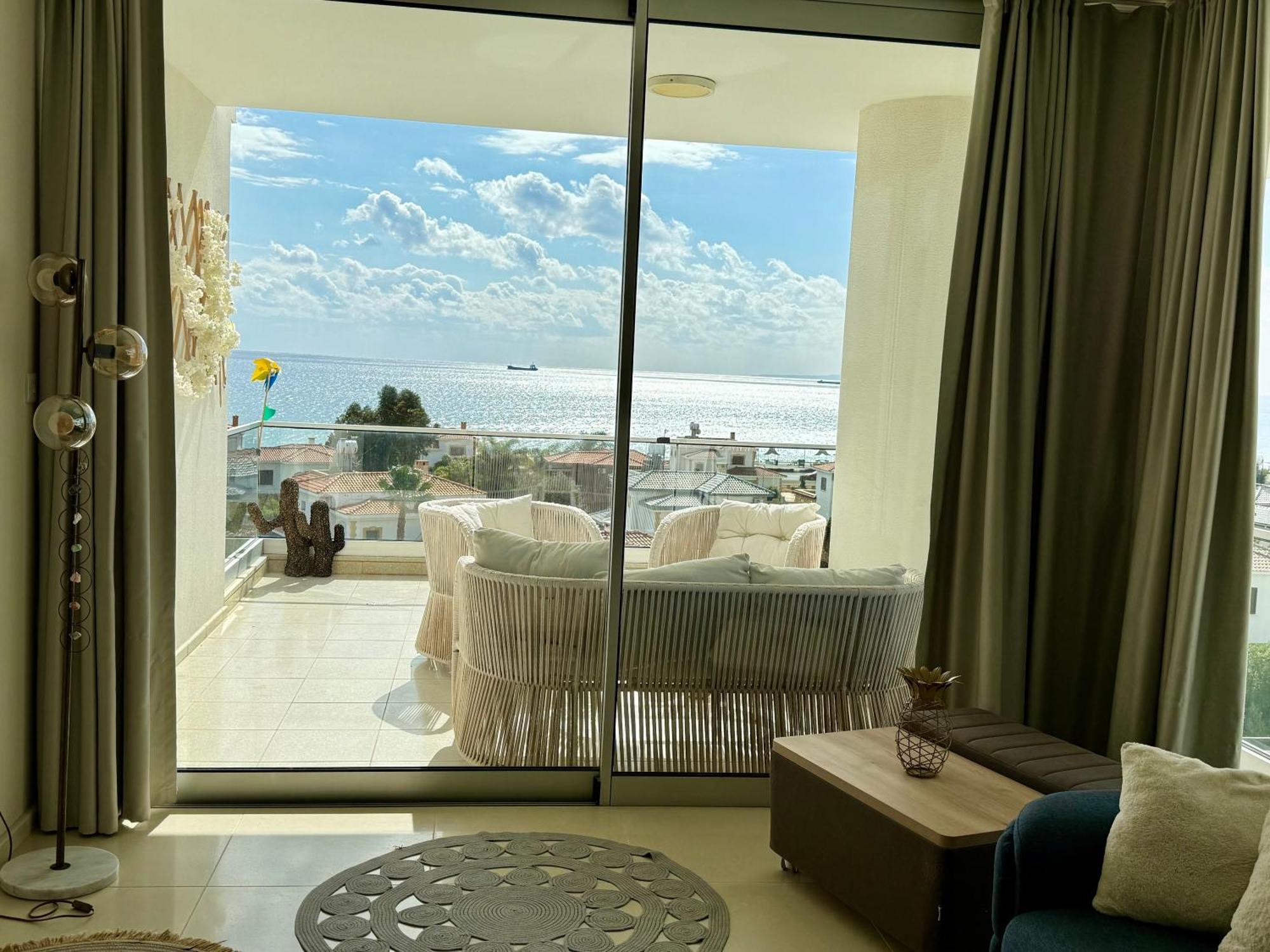Sea View Suites By The Coast Famagusta (Northern Cyprus) Exterior foto
