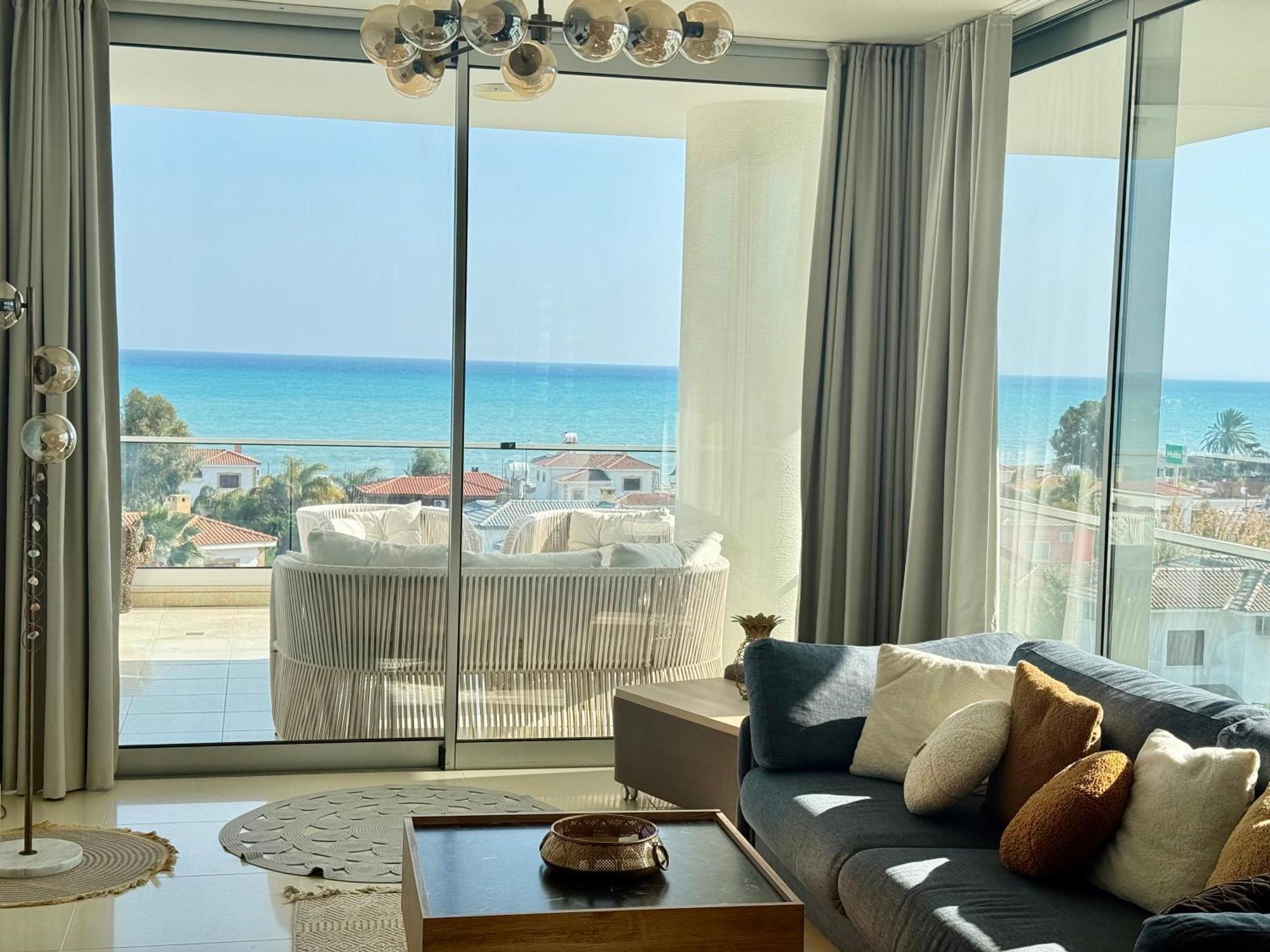 Sea View Suites By The Coast Famagusta (Northern Cyprus) Exterior foto